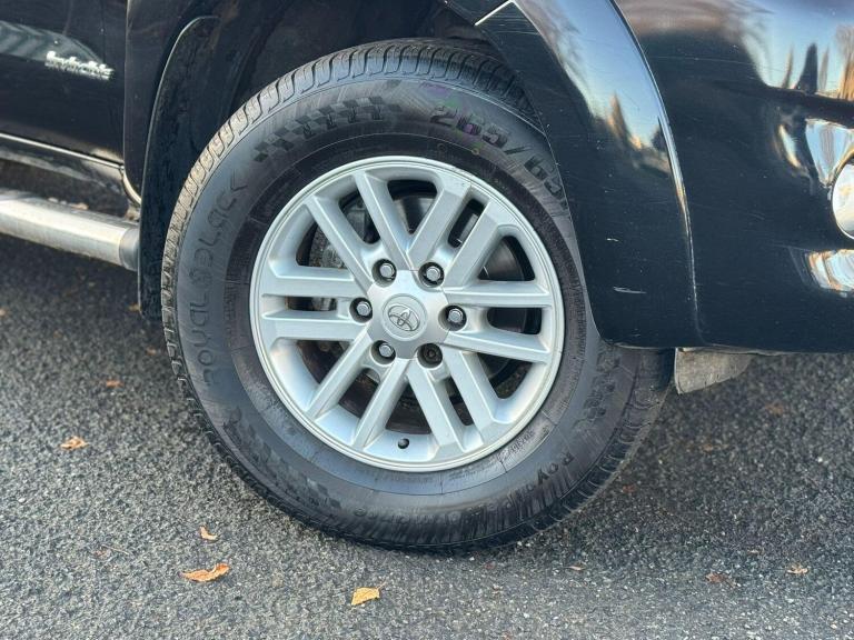 2015 Toyota Hilux Invincible D/Cab Pick Up 3.0 D-4D 4WD 171 Auto PICK UP DIESEL Automatic