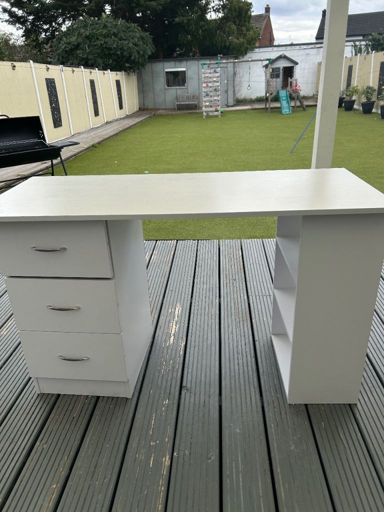 Vida White Computer Desk with 3 Drawers and Side Shelves