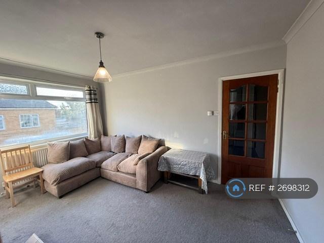 2 bedroom flat in Low Hall Lane, London, E17 (2 bed) (#2698312)