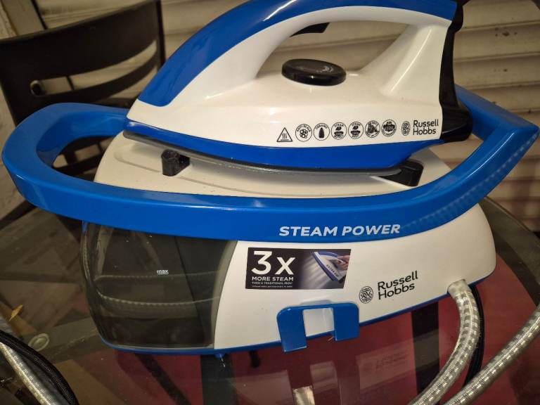 Russell Hob steam iron 