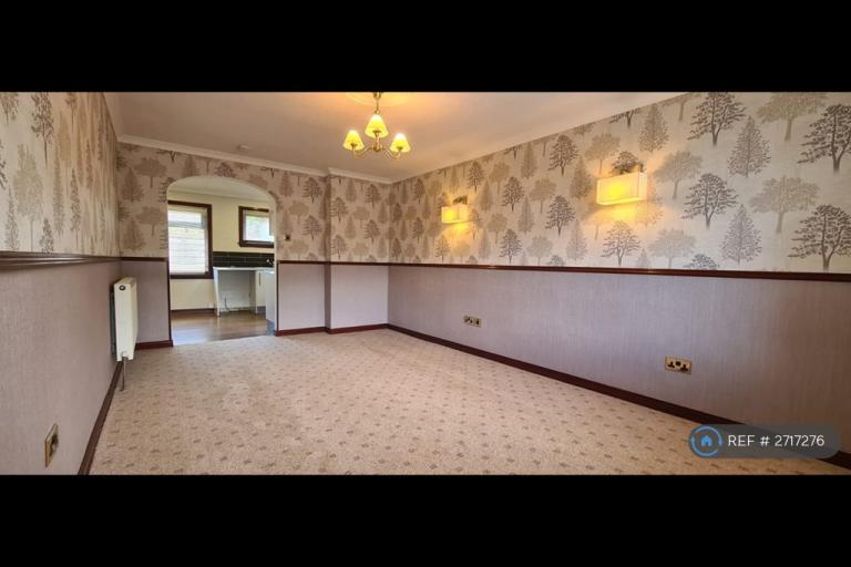 2 bedroom house in Finnieston Lane, Greenock, PA15 (2 bed) (#2717276)