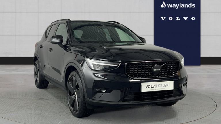 2025 Volvo XC40 B3 Black Edition Plus,  Mild hybrid, Petrol Estate Petrol Automatic