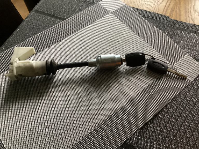 Ford Focus Mark II Bonnet Release Lock/Cable