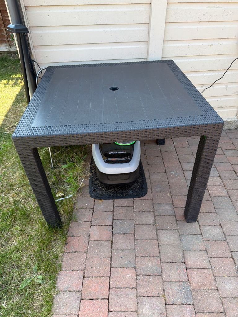 Outdoor Dining Table - black Rattan Style, Good Condition