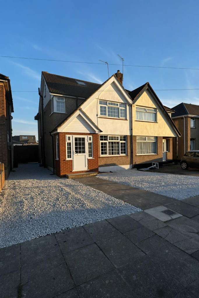 Newly refurbished House for Rent (6 Bed, 3 Bath, 1 Reception) UB3 Hayes £3650 pcm 