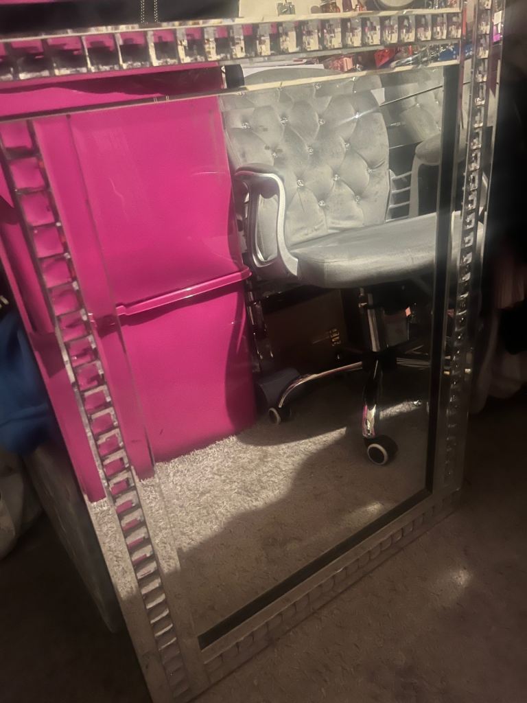 Large crystal mirror 