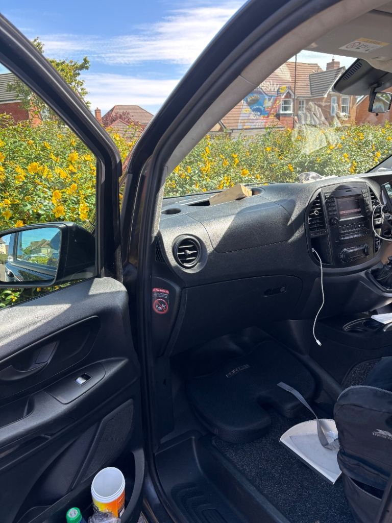 Mercedes-Benz, ALLIED M8, MPV, 2017, 2143 (cc), 5 doors