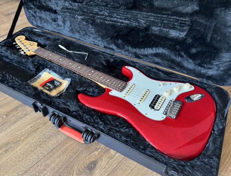 Fender GC USA Stratocaster Professional HSS – Crimson Red (2015) - Trades