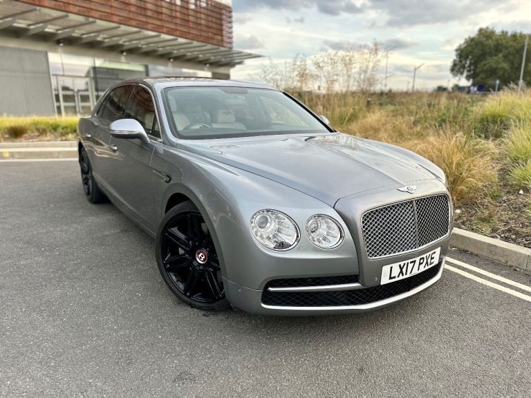 Bentley, FLYING SPUR, Saloon, 2017, Semi-Auto, 3993 (cc), 4 doors