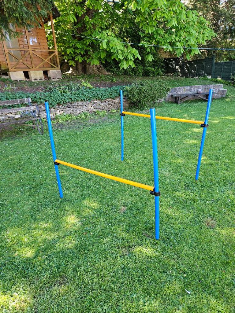 Dog Agility / Activity Tunnel & two Jumps.