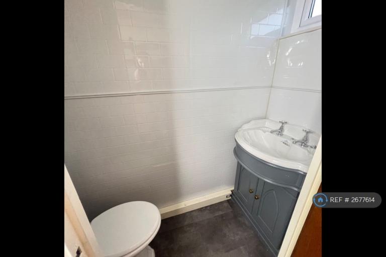 4 bedroom house in Addison, Newcastle Upon Tyne, NE6 (4 bed) (#2677614)