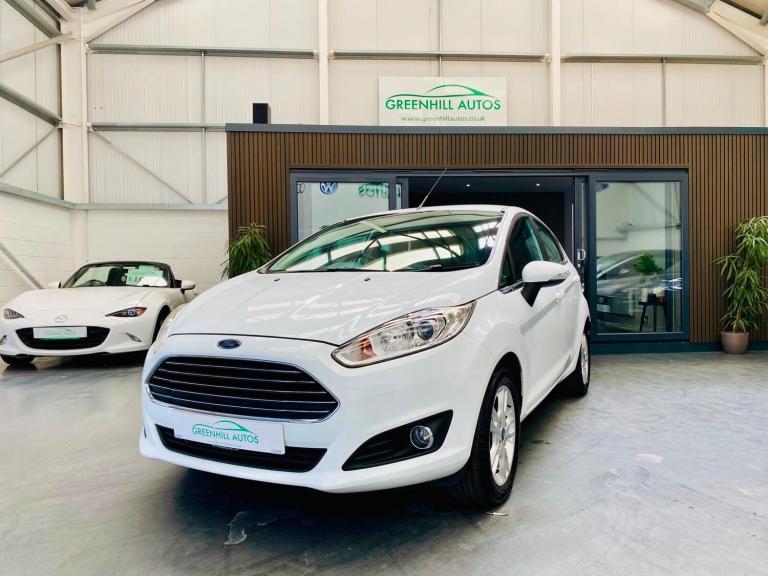 Ford Fiesta 1.0 Zetec Euro 6 (s/s) 5dr Petrol Manual