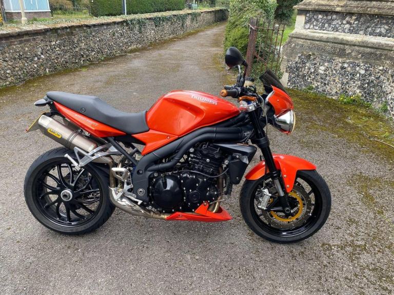 2010 Triumph Speed Triple 1050 1050