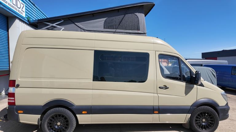 POPTOP ROOF SYSTEMS FITTED BY VAN-LIDZ. MERCEDES SPRINTER / VW CRAFTER