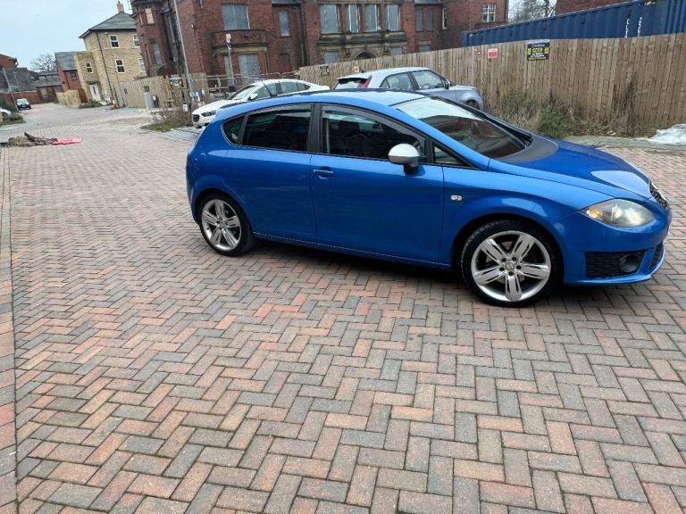 Seat, LEON, Hatchback, 2012, Semi-Auto, 1968 (cc), 5 doors