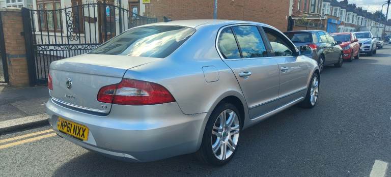 Skoda Superb 2011 1.8petrol fully loaded mint drive
