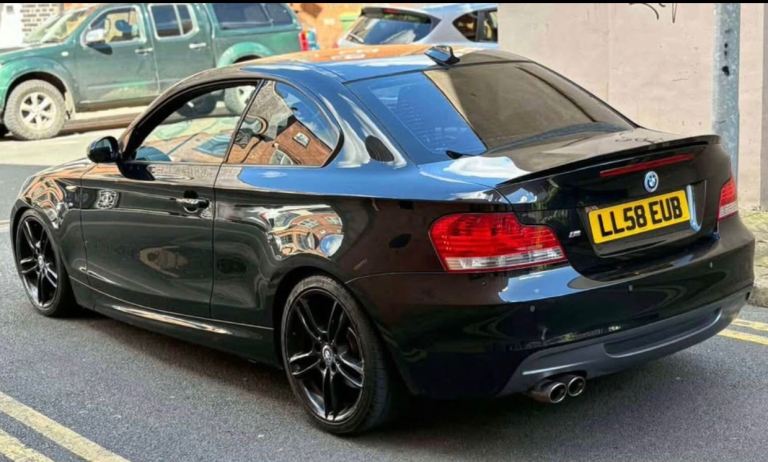 BMW, 1 SERIES, Coupe, 2009, Manual, 1995 (cc), 2 doors