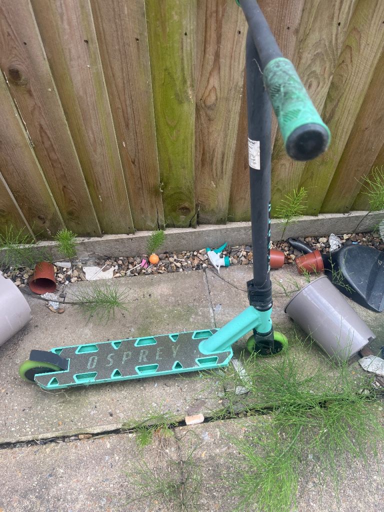 Child’s osprey scooter
