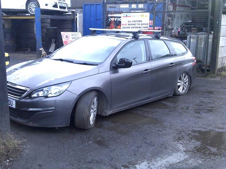 breaking for spares peugeot 308 sw 2015 1.6 hdi