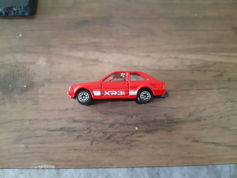 Red Ford Escort XR3i Diecast Toy Car – Good Condition