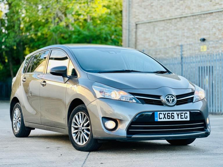 2016 Toyota Verso 1.6 V-Matic Icon Euro 6 5dr (7 Seat) MPV Petrol Manual