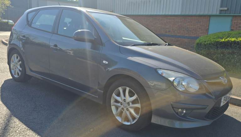 Hyundai i30 1.6 Crdi 5dr honda nissan toyota ford Vauxhall Volkswagen renault  peugeot skoda suzuki 