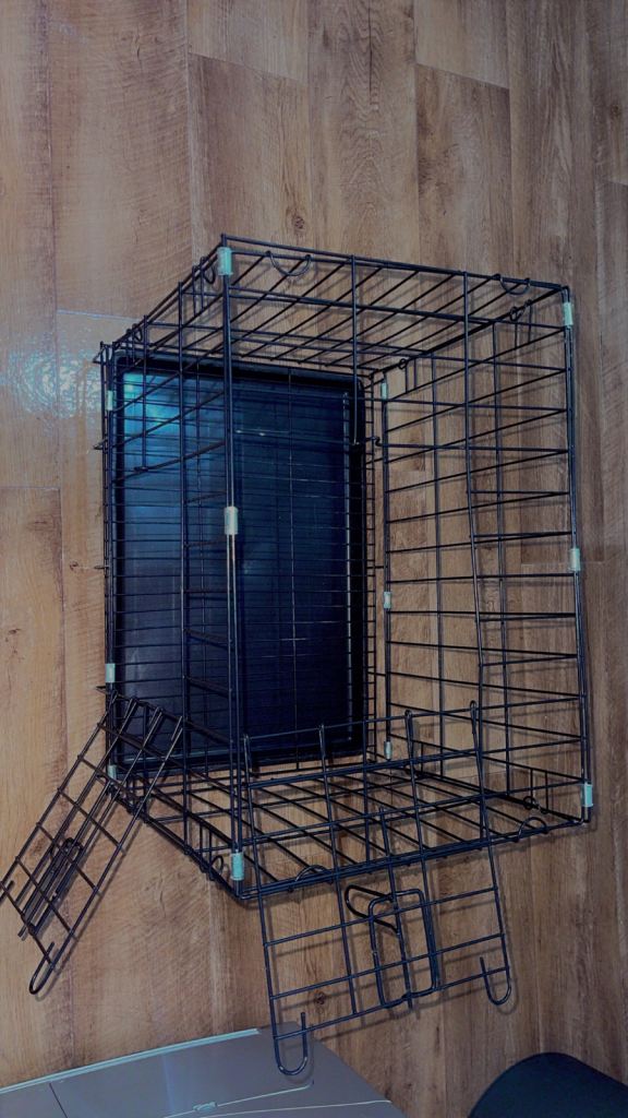 Dog crate