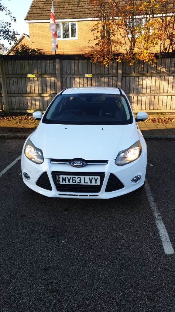 Ford, FOCUS, Hatchback, 2013, Manual, 998 (cc), 5 doors