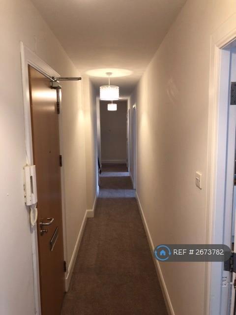 3 bedroom flat in Commercial Street, Dundee, DD1 (3 bed) (#2673782)