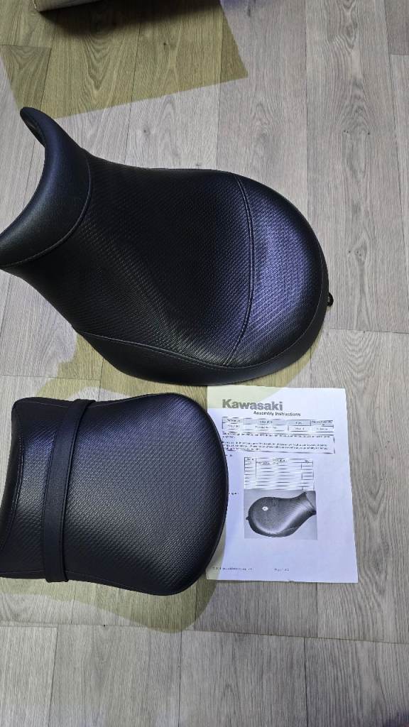 Kawasaki - Vulcan S - Extended Reach gel seat front + Rear 