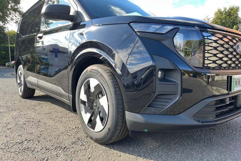 2025 Ford E-Transit Courier Trend AUTO FWD 43kWh 136PS 1 Speed Automatic Panel Van Electric Autom...