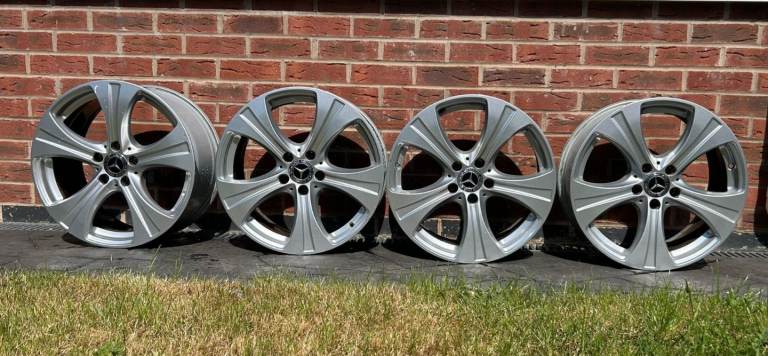 4 Mercedes benz Alloys