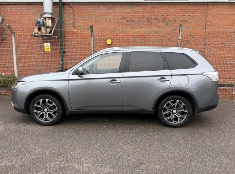 2016 Mitsubishi Outlander 2.2 DI-D GX3 5dr ESTATE DIESEL Manual