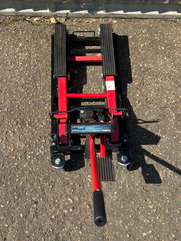 Motorcycle lift jack 