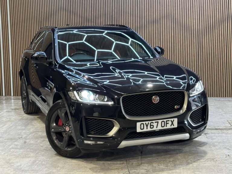 2017 Jaguar F-Pace 3.0 F-PACE V6 S AWD D Auto 4WD 5dr SUV Diesel Automatic