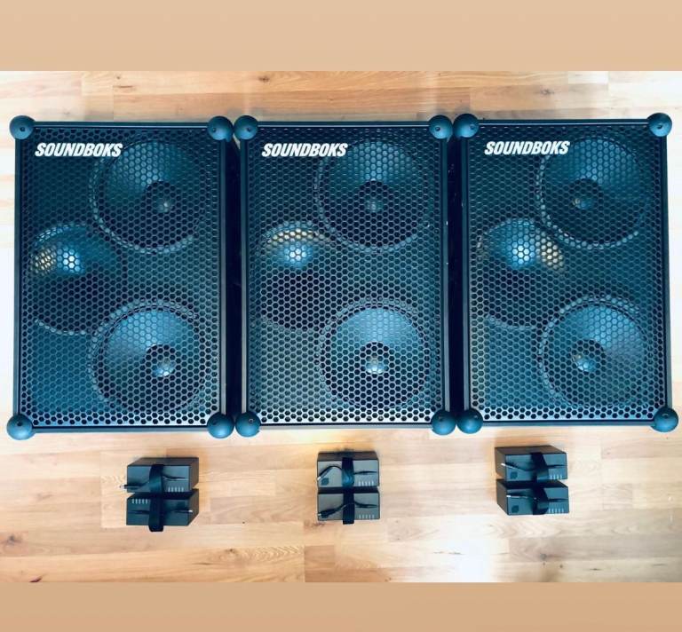 3x Soundboks 6x Batteries (Wireless Speakers)