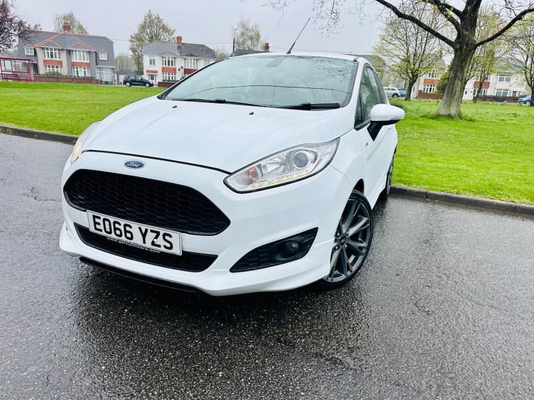 2016 Ford Fiesta 1.0 EcoBoost ST-Line 3dr HATCHBACK Petrol Manual