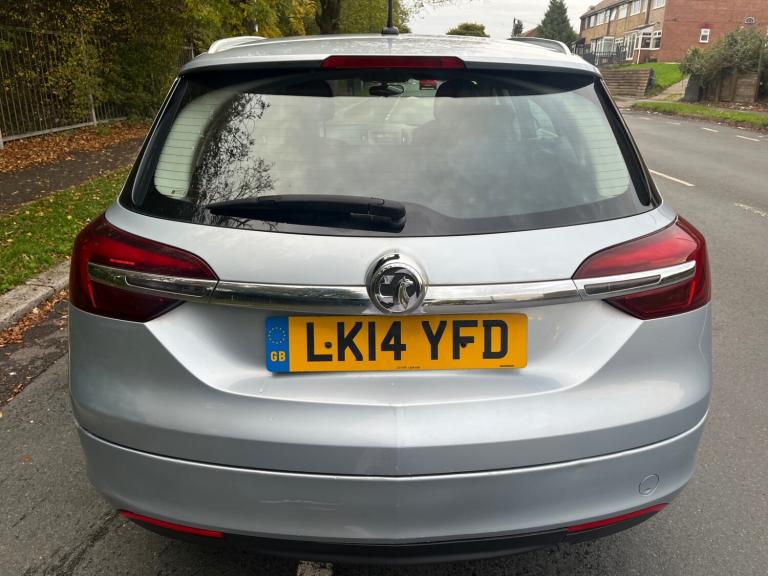 VAUXHALL INSIGNIA 2.0 CDTi ecoFLEX Design 5dr / HPI CLEAR / £35 TAX / LONG MOT