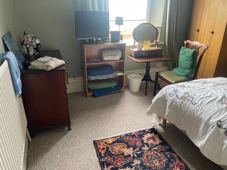 Room to let in Cotham home, £575 pcm. Inc bills