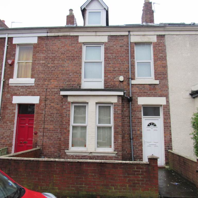 ROOM ONLY - 5 Bedroom Mid Terraced House, Falmouth Road, Newcastle Upon Tyne, NE6 5NT