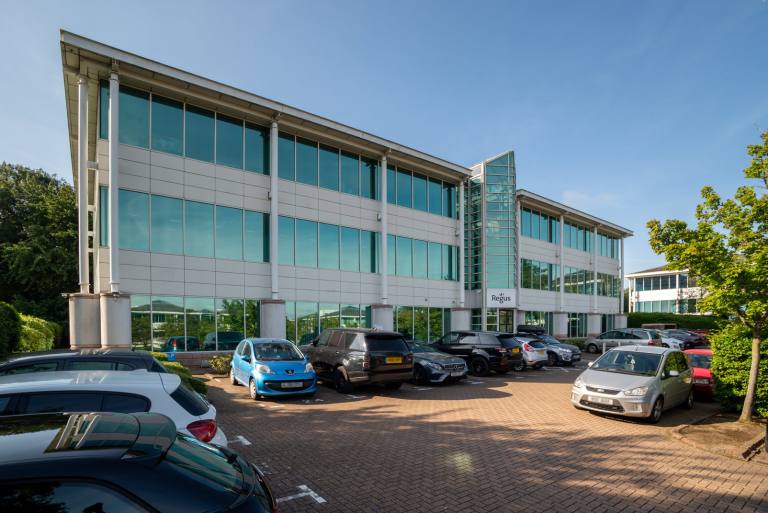 Northampton - NN4 7PA \ Private Office Available Immediately for 3 Workstations