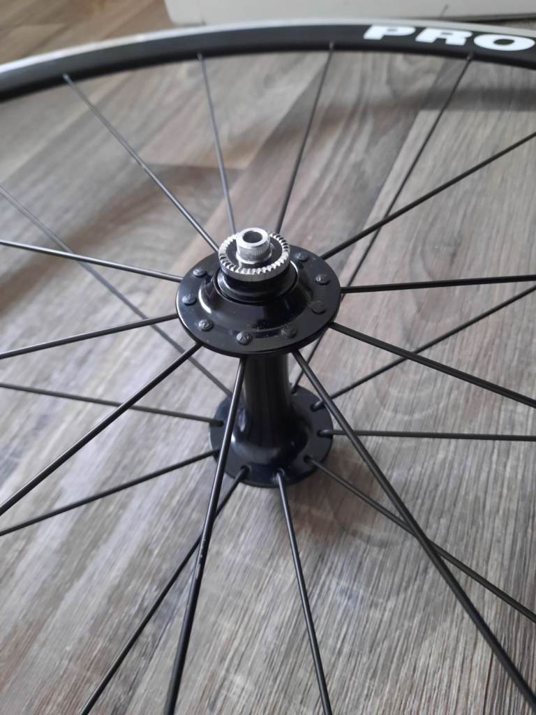 700c Road bike front wheel Pro Lite / DT Swiss. New for road bike