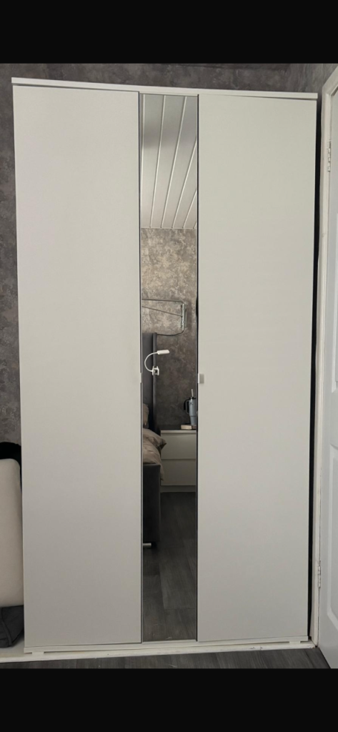 White Wardrobe with Mirror Door – New