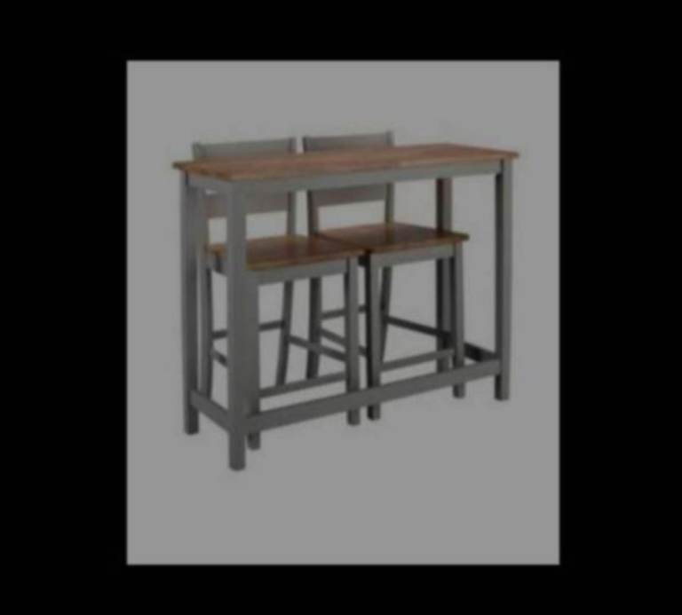 Breakfast Bar + x 2 matching bar stools