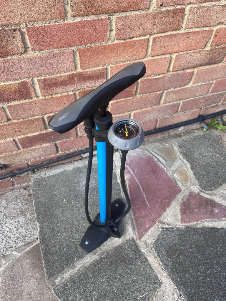 Bike pump