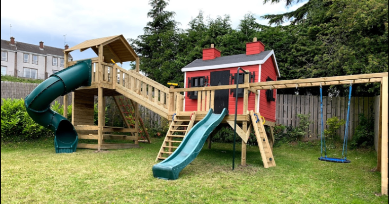 The Allout Appletree Climbing frame