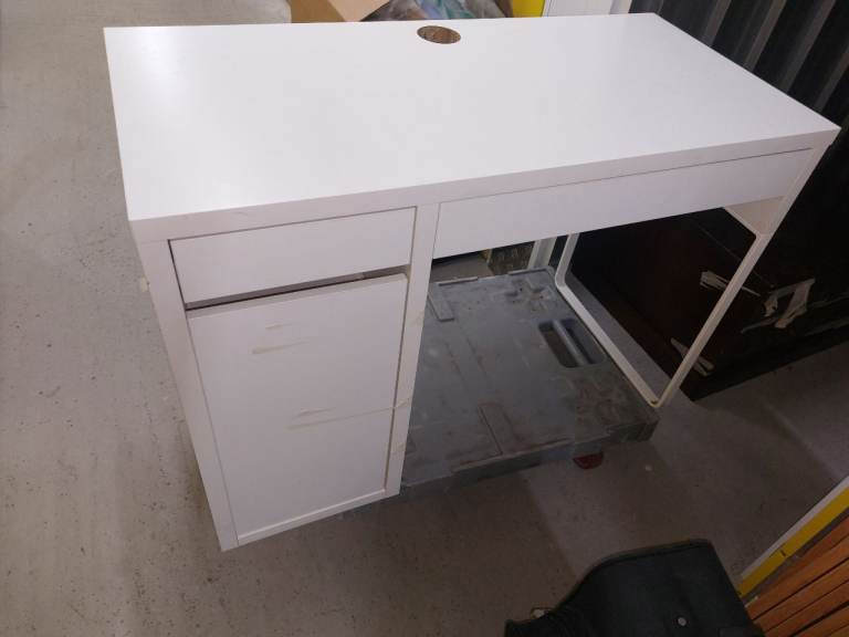 White Desk