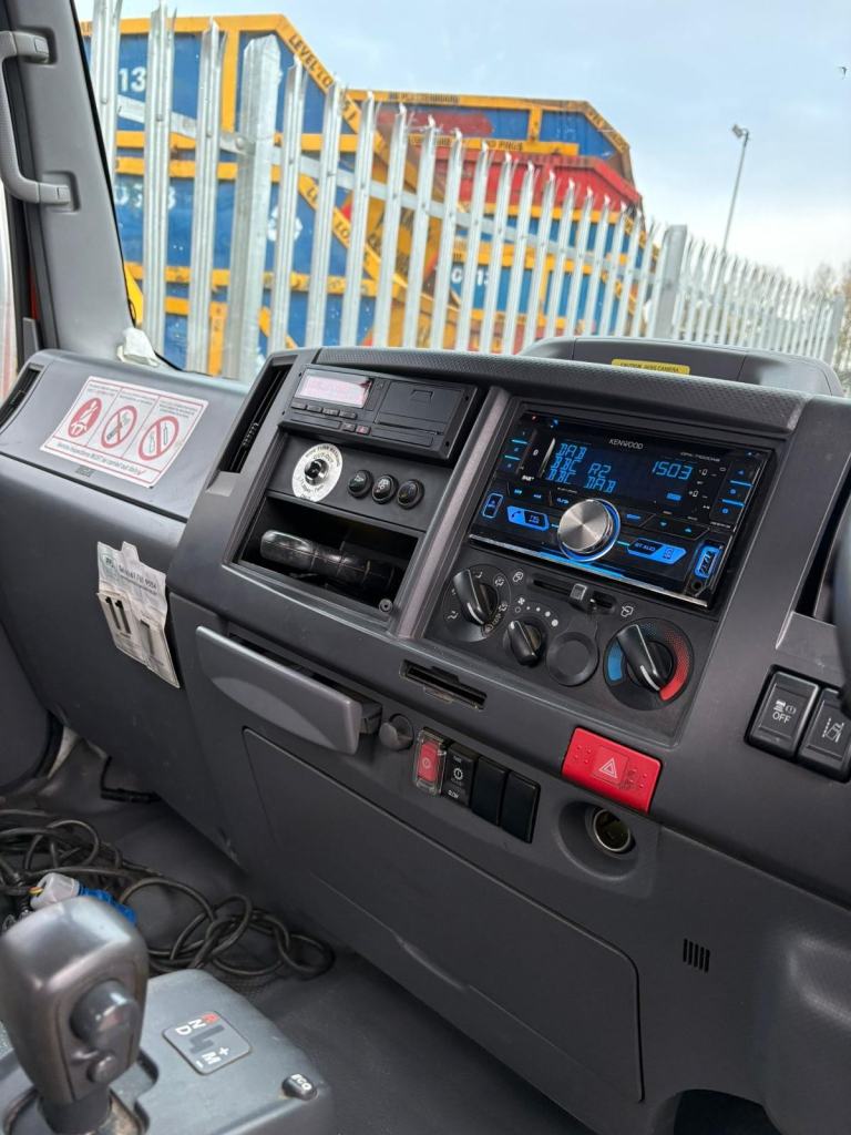 ISUZU TRUCKS  N75.190 AUTO BEAVERTAIL