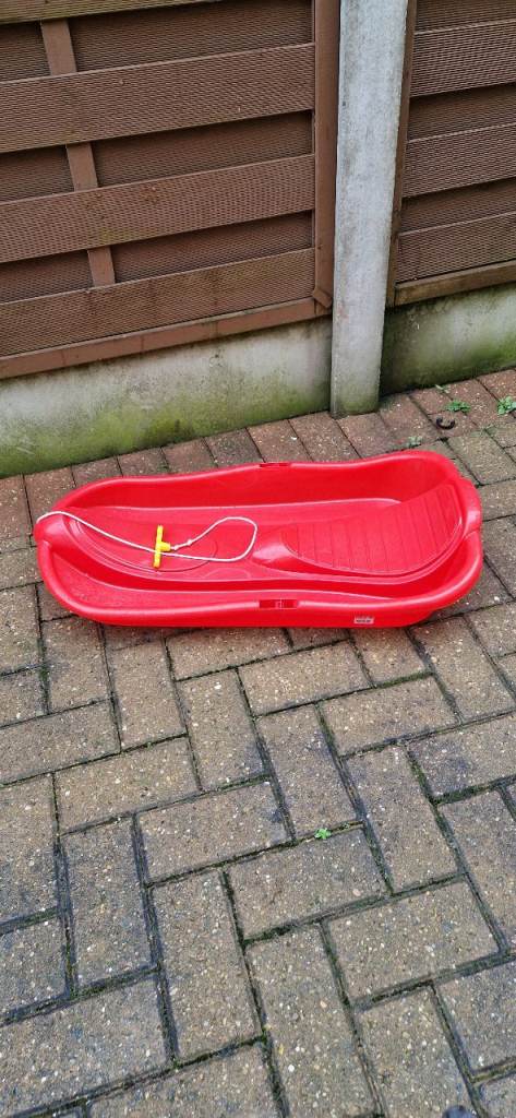 DANTOYS RED HEAVY DUTY SLEDGE. EXCELLENT CONDITION.