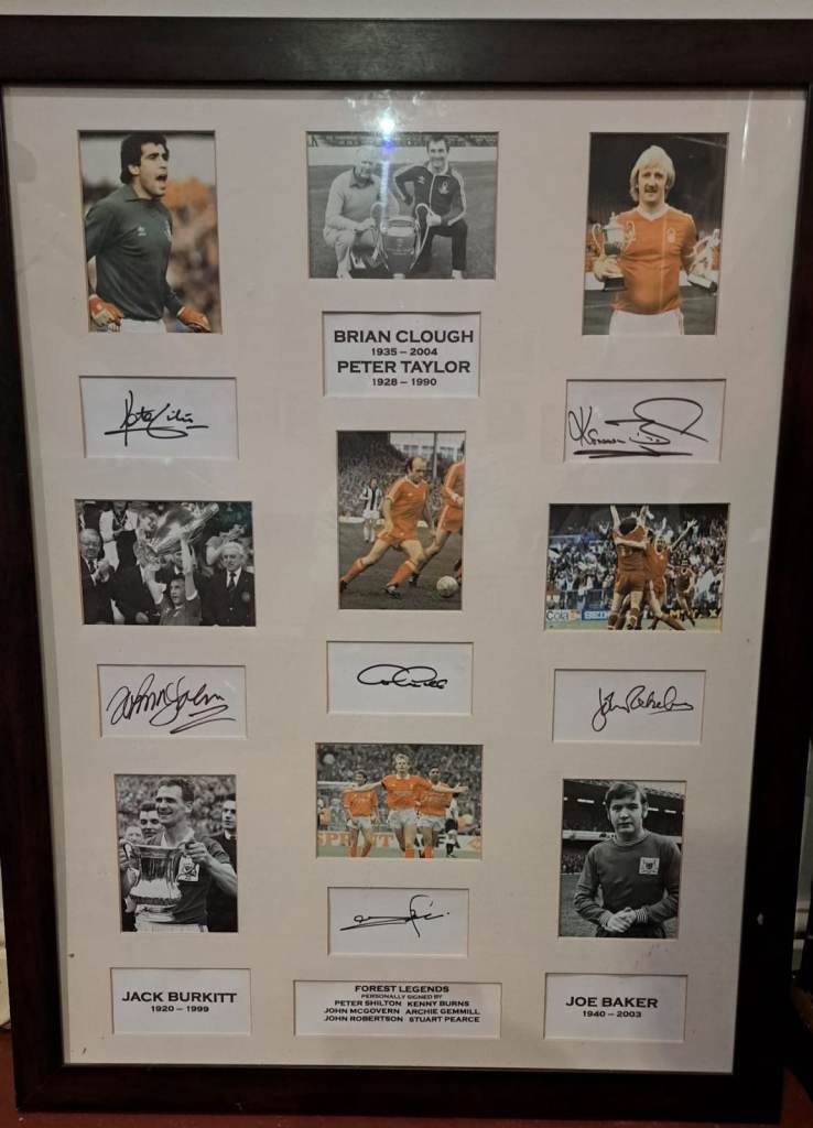 Nottingham Forest Legends Autographed Framed Memorabilia COA